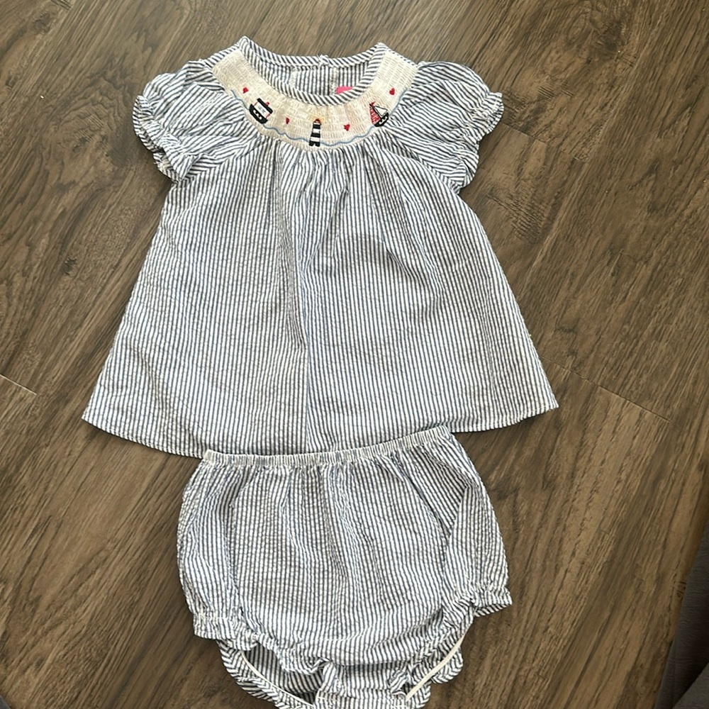 Embroidered sear sucker top and bloomers